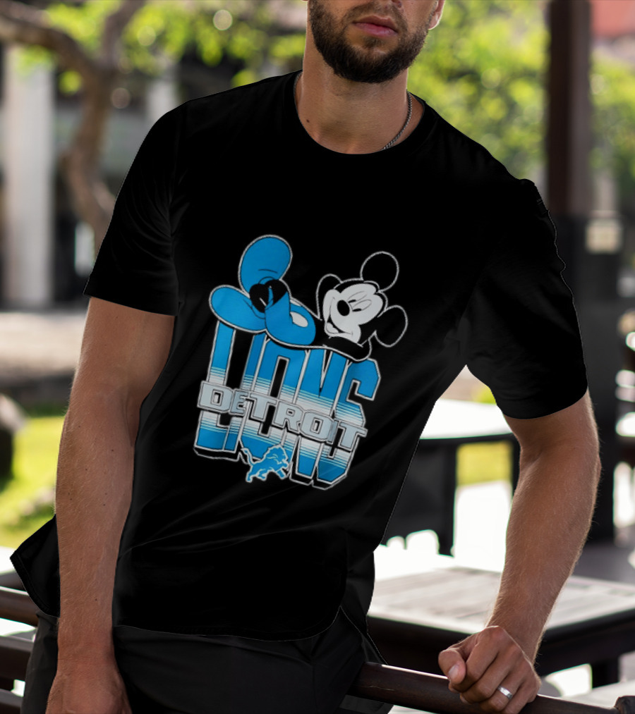 Mickey Mouse Relaxing Detroit Lions Disney Football T-Shirt