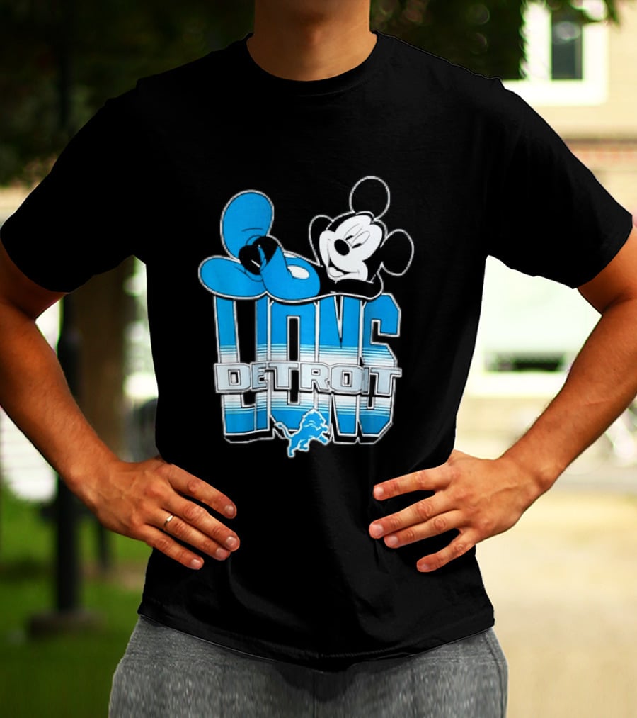 Mickey Mouse Relaxing Detroit Lions Disney Football T-Shirt