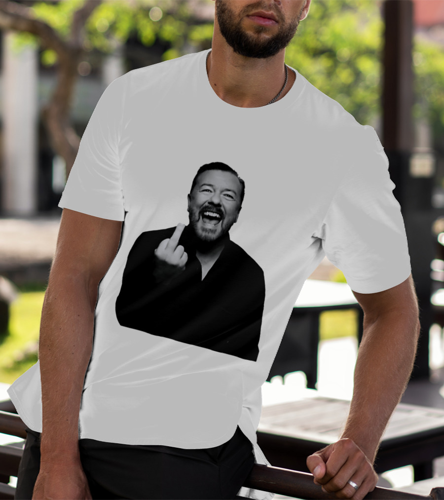 Anh Ricky Gervais Laughing Middle Finger Gesture T-Shirt