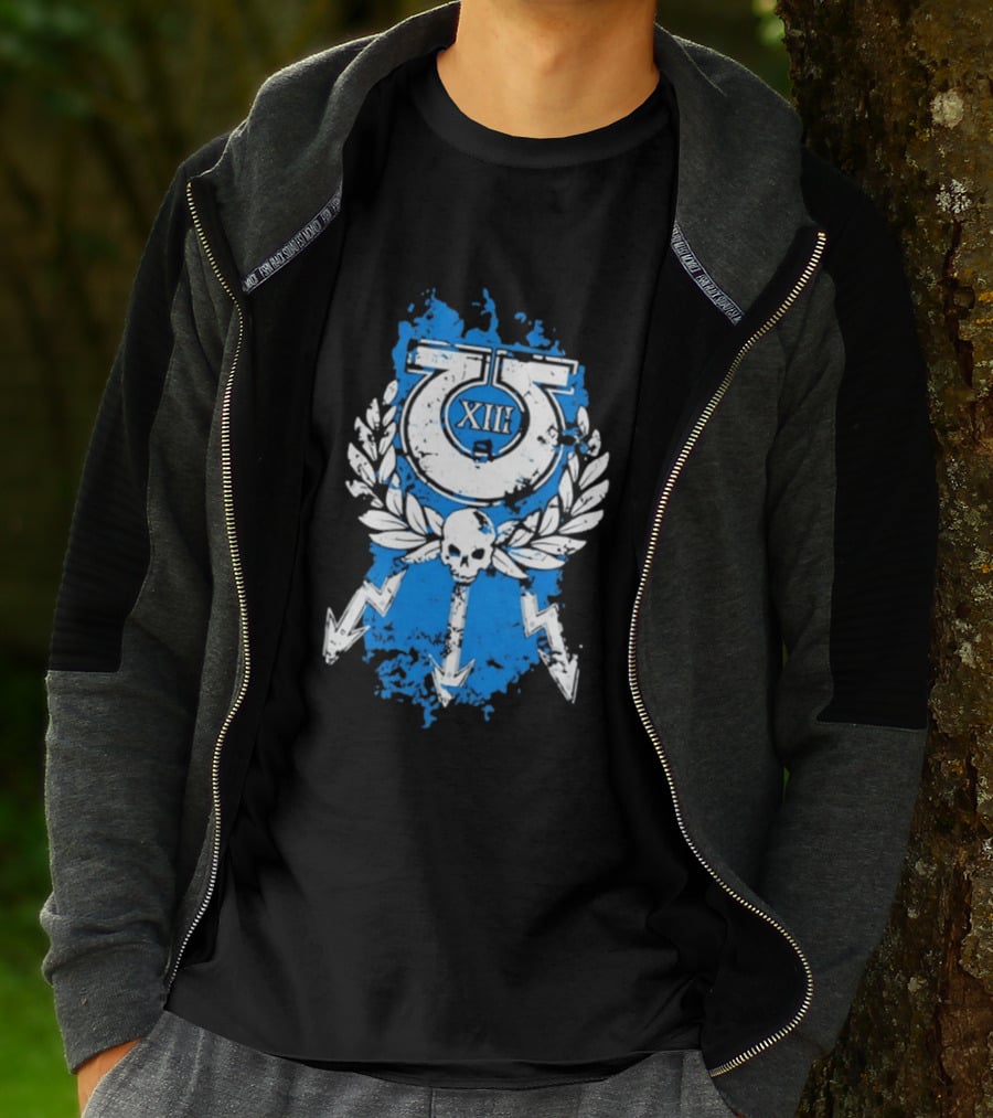 XIII Ultramarines Distressed Warhammer 40k Skull Lightning Laurel T-Shirt