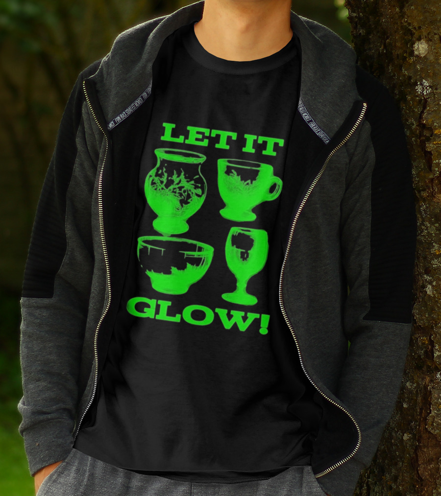 Let It Glow Uranium Glassware Vaseline Glass Vintage Collectors Neon Green T-Shirt