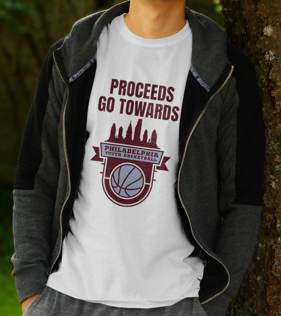 Philadelphia Youth Basketball Supporting Skyline And Ball T-Shirt