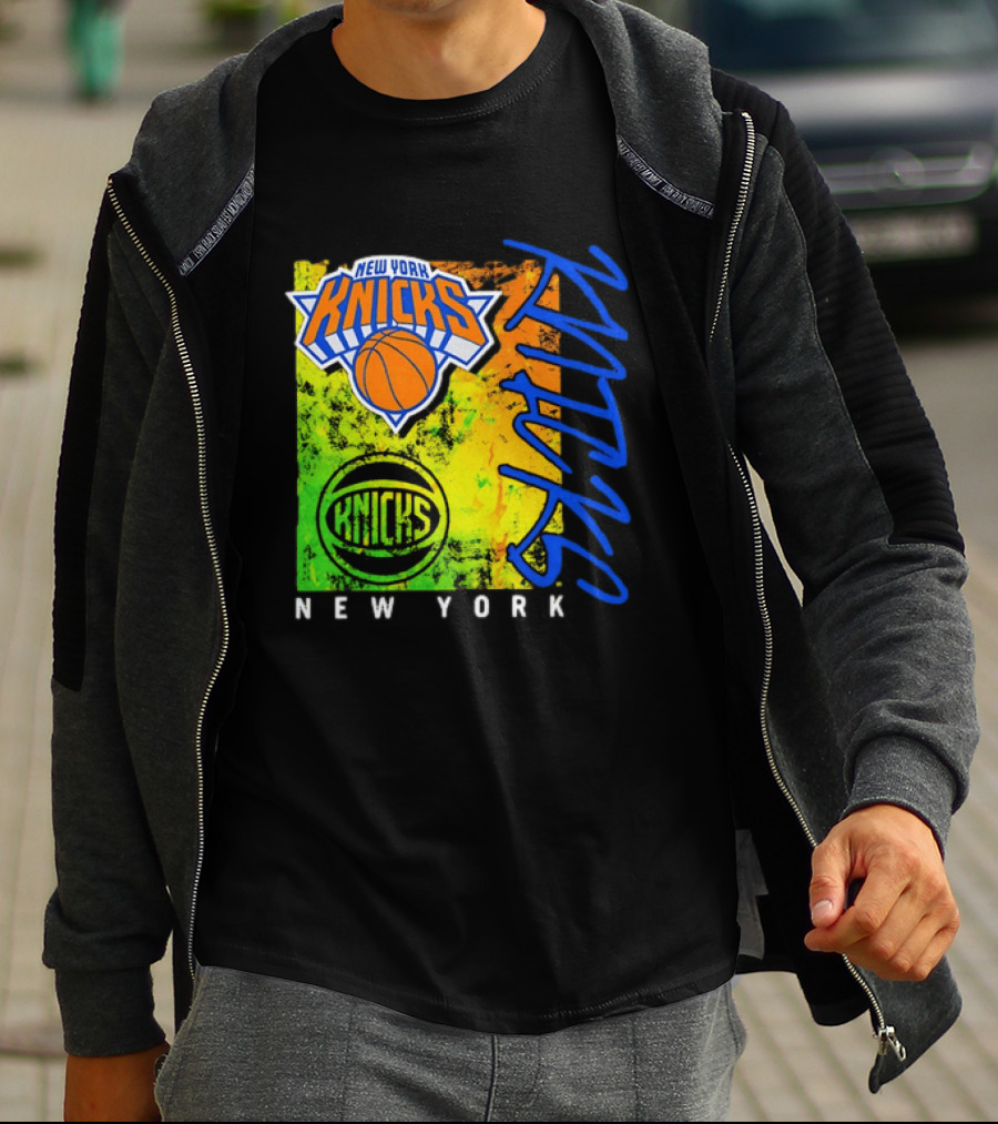New York Knicks Distressed Basketball Retro Style NBA Fan Favorite T-Shirt