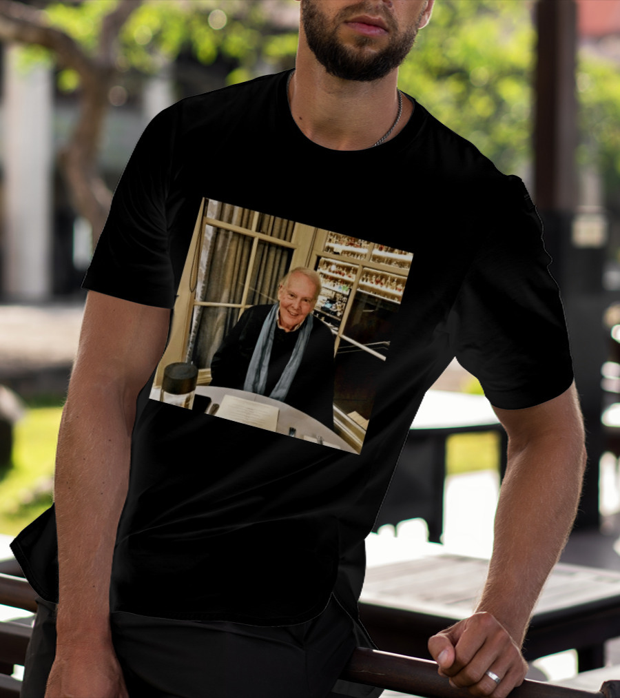 I Don't Know Who This Is. T-Shirt