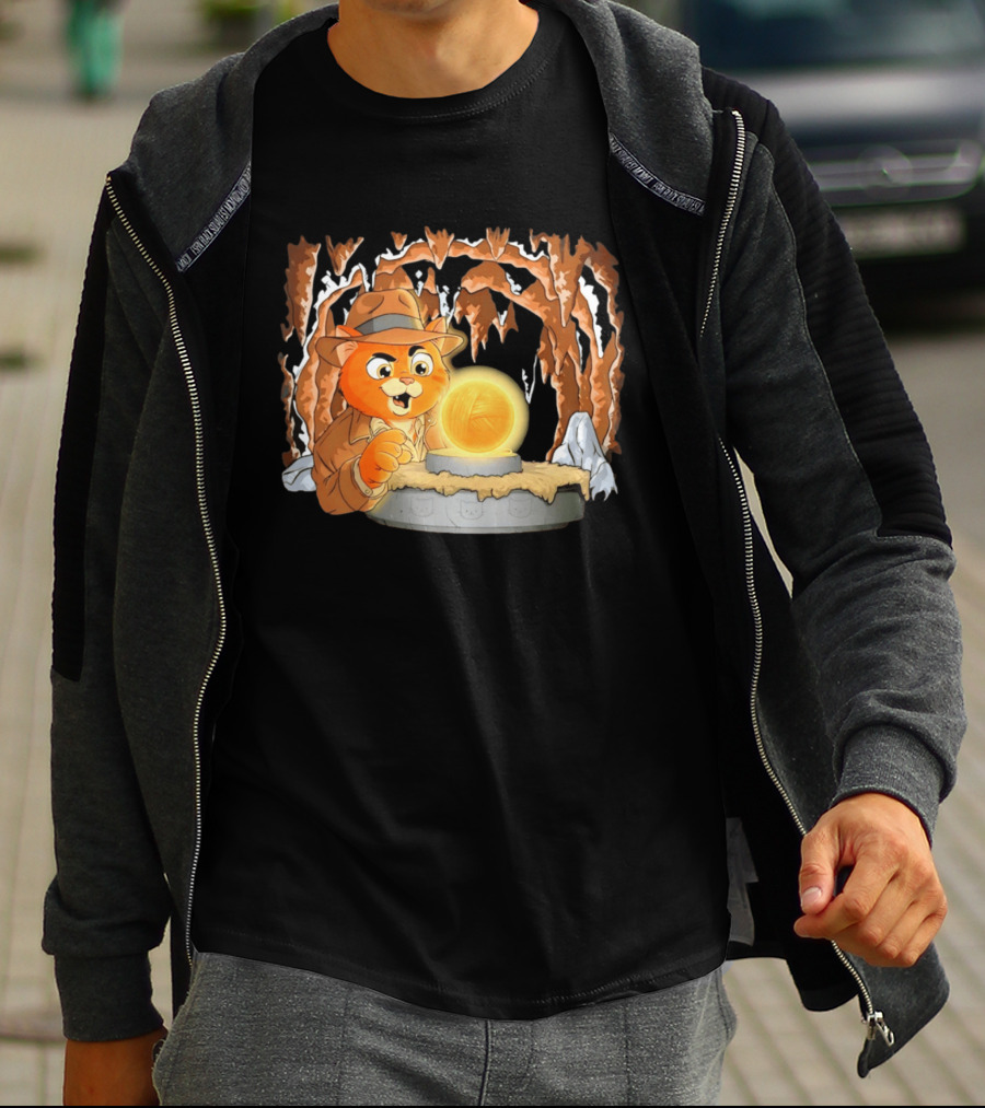 Raiders Of The Lost Yarn Cat Indiana Jones Golden Ball Relic Adventure T-Shirt