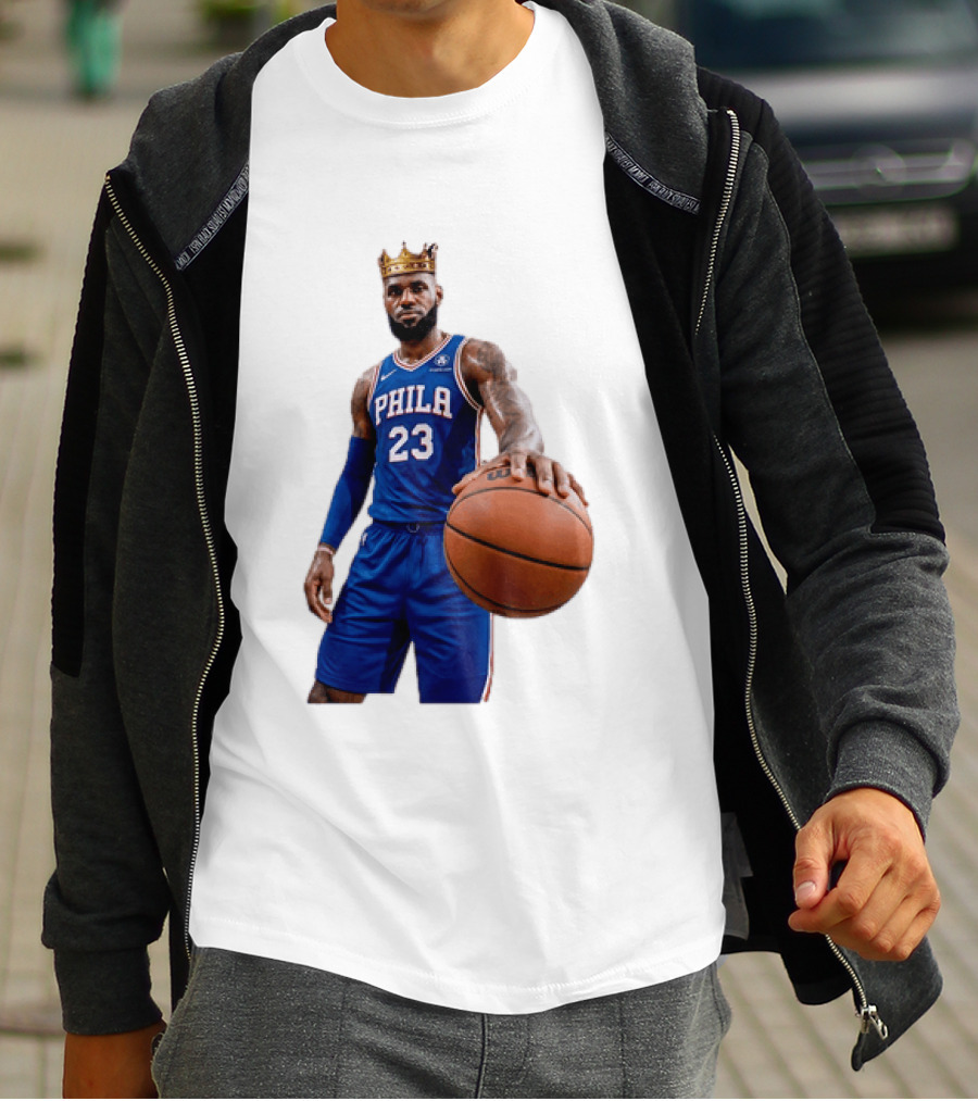 LeBron James King Crown Dribbling Philadelphia 76ers Basketball Player 23 Phila T-Shirt