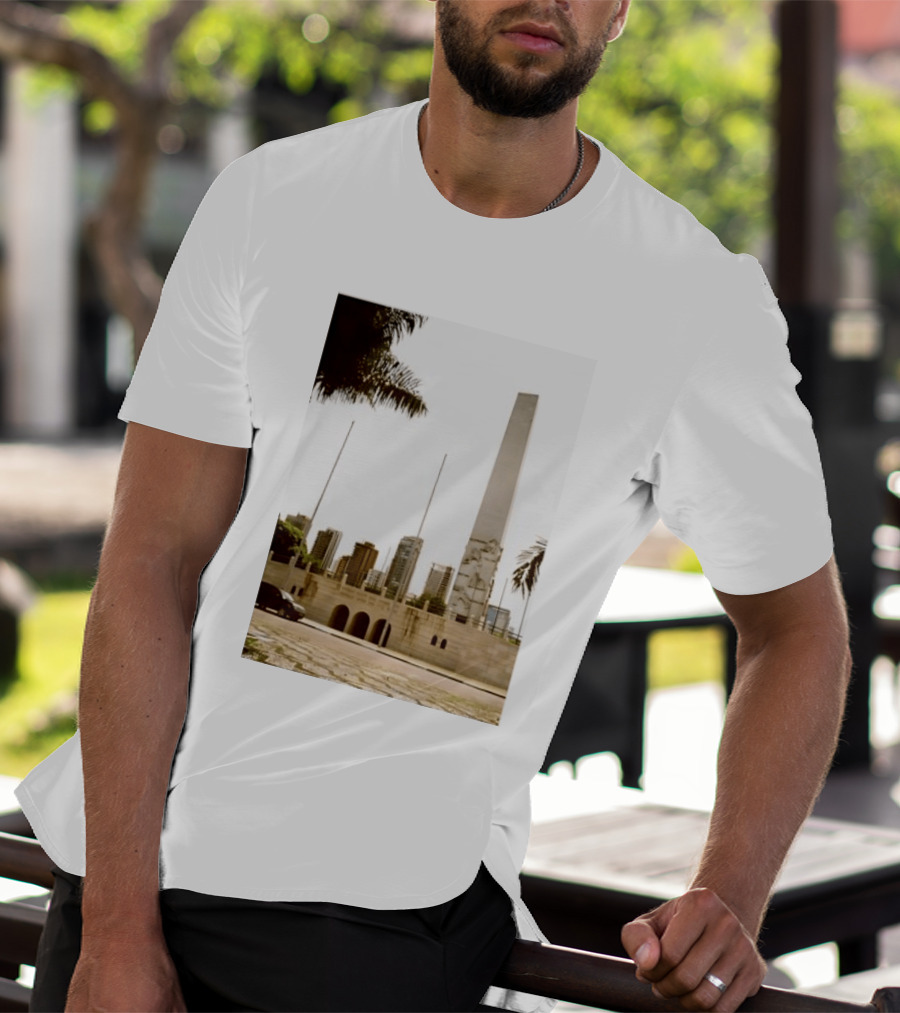 Obelisco Do Ibirapuera M M D C Viveram Pouco Para Morrer Bem Morreram Jovens Historical Monument São Paulo Brazil T-Shirt