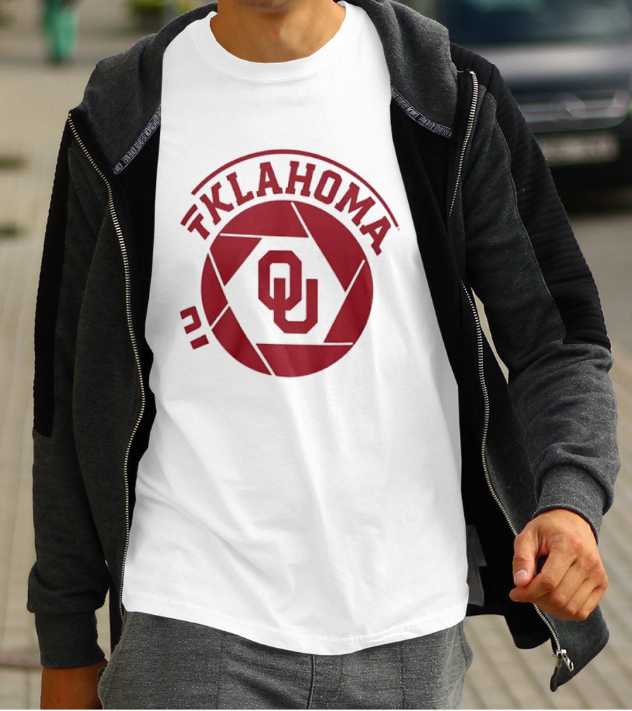 Oklahoma Sooners OU NCAA College Football T-Shirt