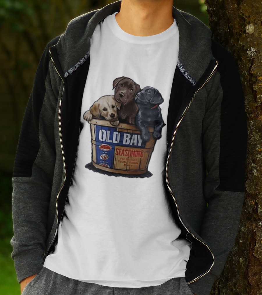 Old Bay Seasoning Labrador Puppies In Bushel Basket For Seafood Poultry Salads Meats T-Shirt