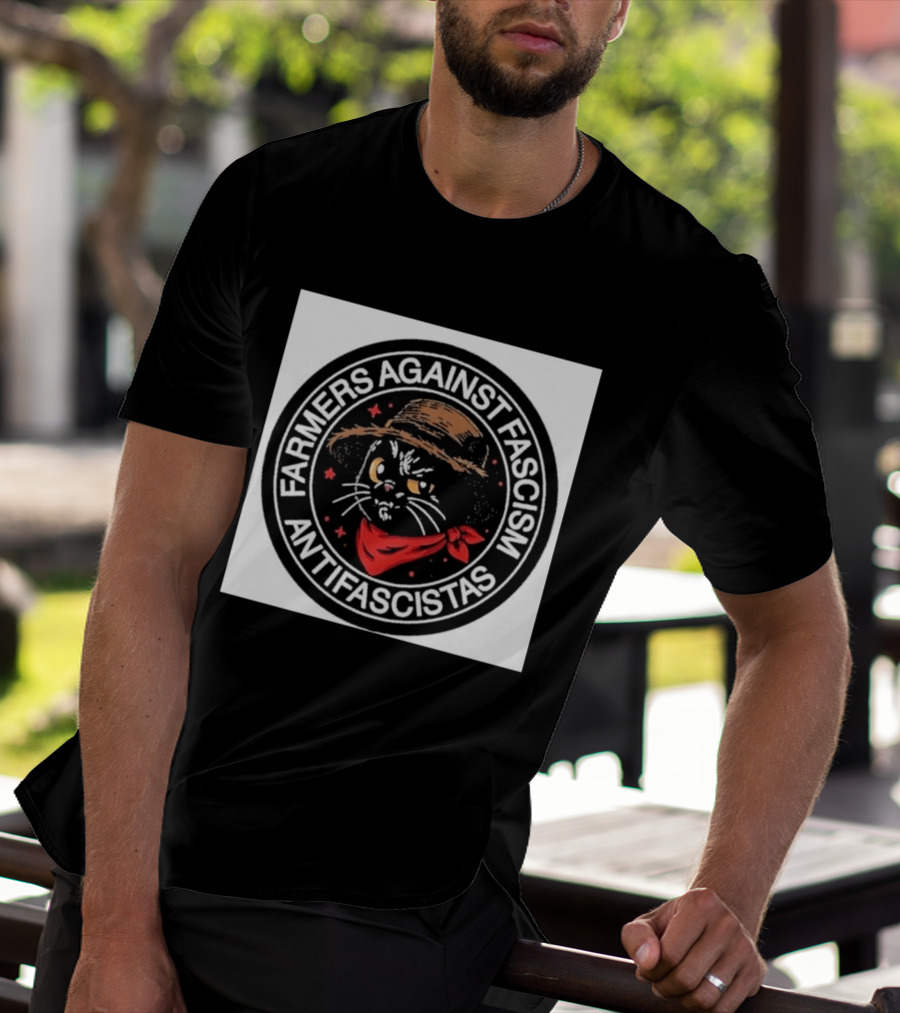 Farmers Against Fascism Antifascistas Cat Straw Hat Red Bandana T-Shirt