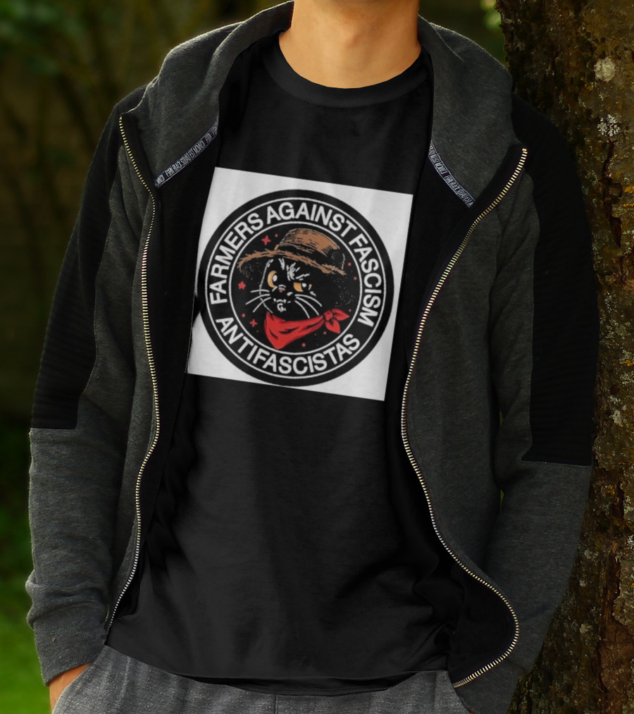 Farmers Against Fascism Antifascistas Cat Straw Hat Red Bandana T-Shirt