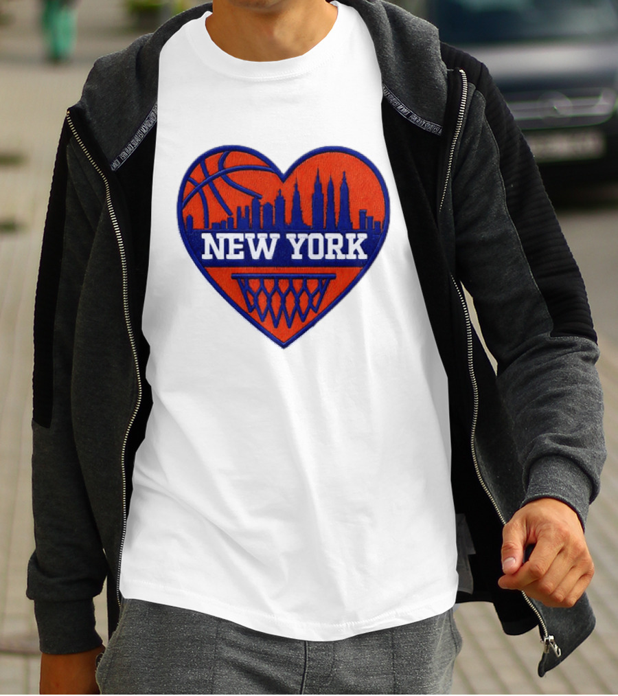 New York Knicks Heart Skyline Basketball Hoop T-Shirt