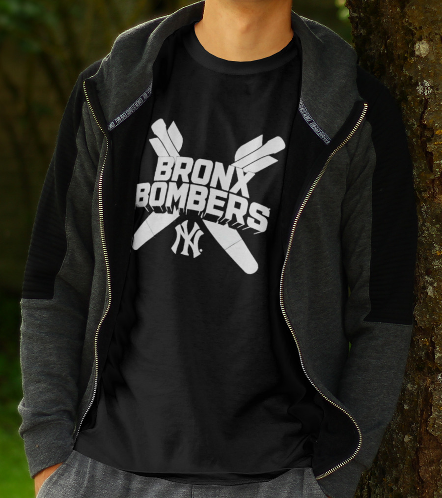 New York Yankees Bronx Bombers NY Logo With Baseball Bats T-Shirt