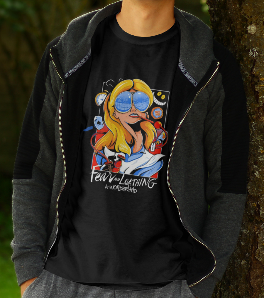 Alice Fear And Loathing In Wonderland Smoking Sunglasses Psychedelic T-Shirt