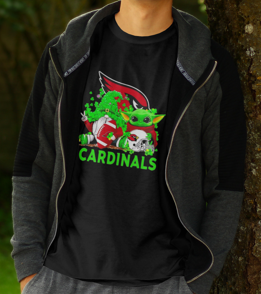Arizona Cardinals Baby Yoda Gnome St Patrick's Day T-Shirt