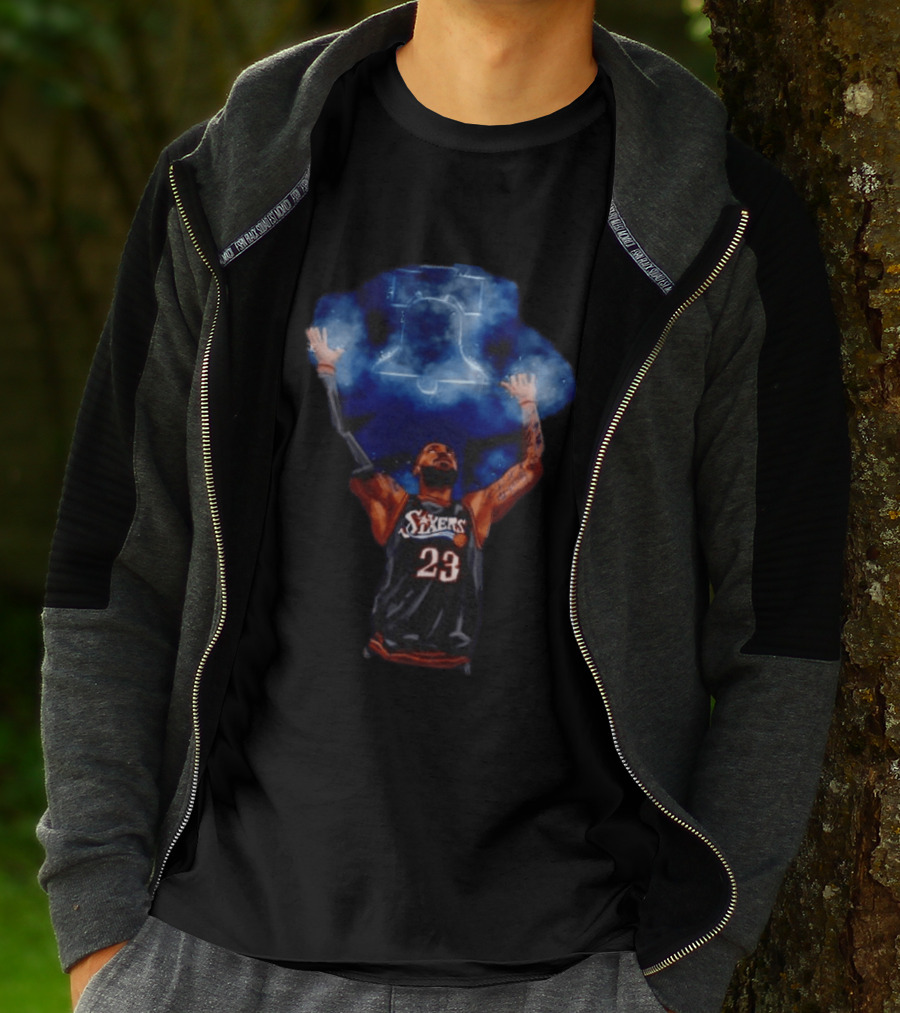 LeBron James Chalk Toss 23 Sixers Philadelphia Basketball 76ers Liberty Bell T-Shirt