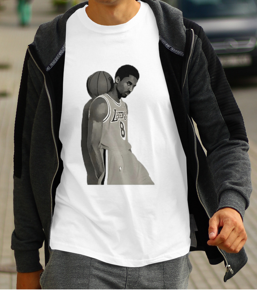 Kobe Bryant LA Lakers NBA Legend Iconic Number 8 T-Shirt