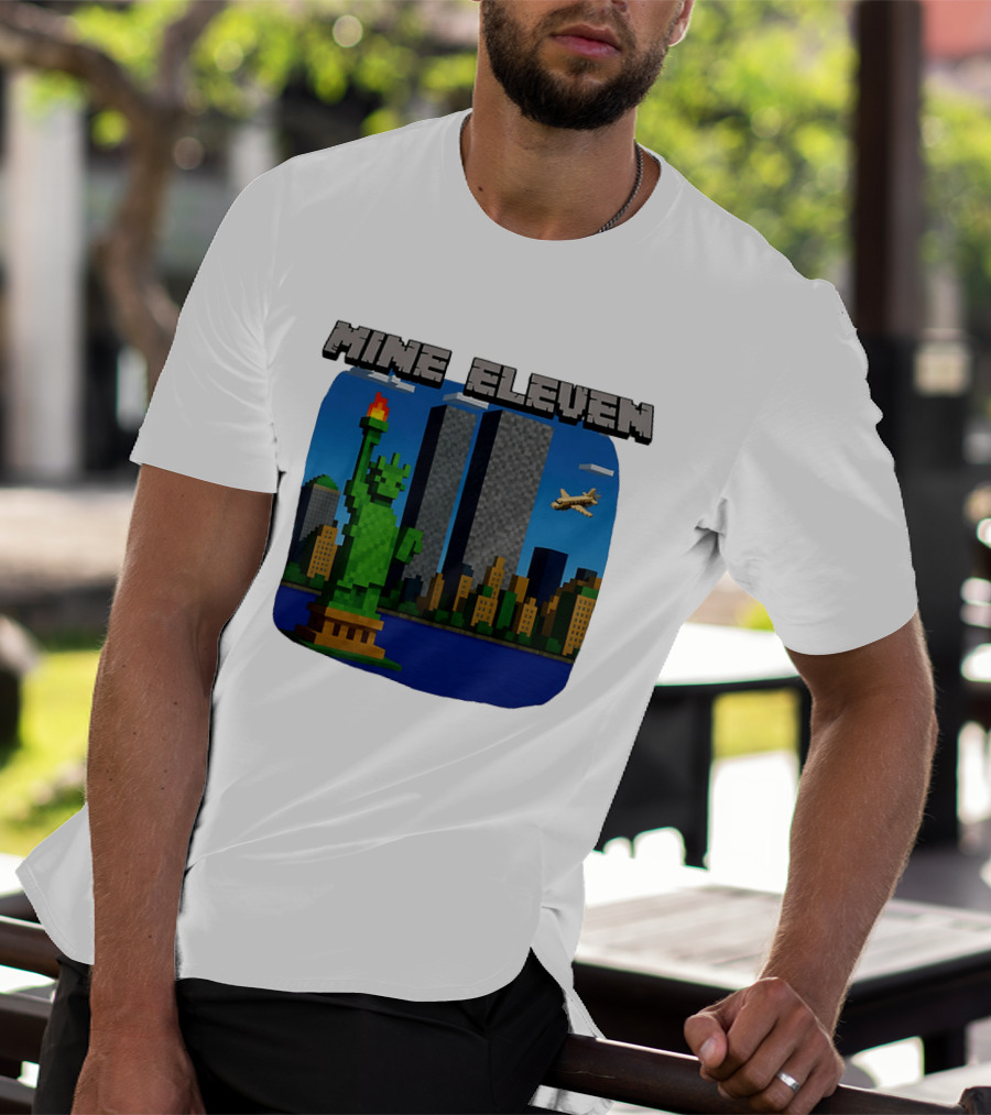 Mine Eleven Pixel City Statue Vector World Twin Towers Scene T-Shirt