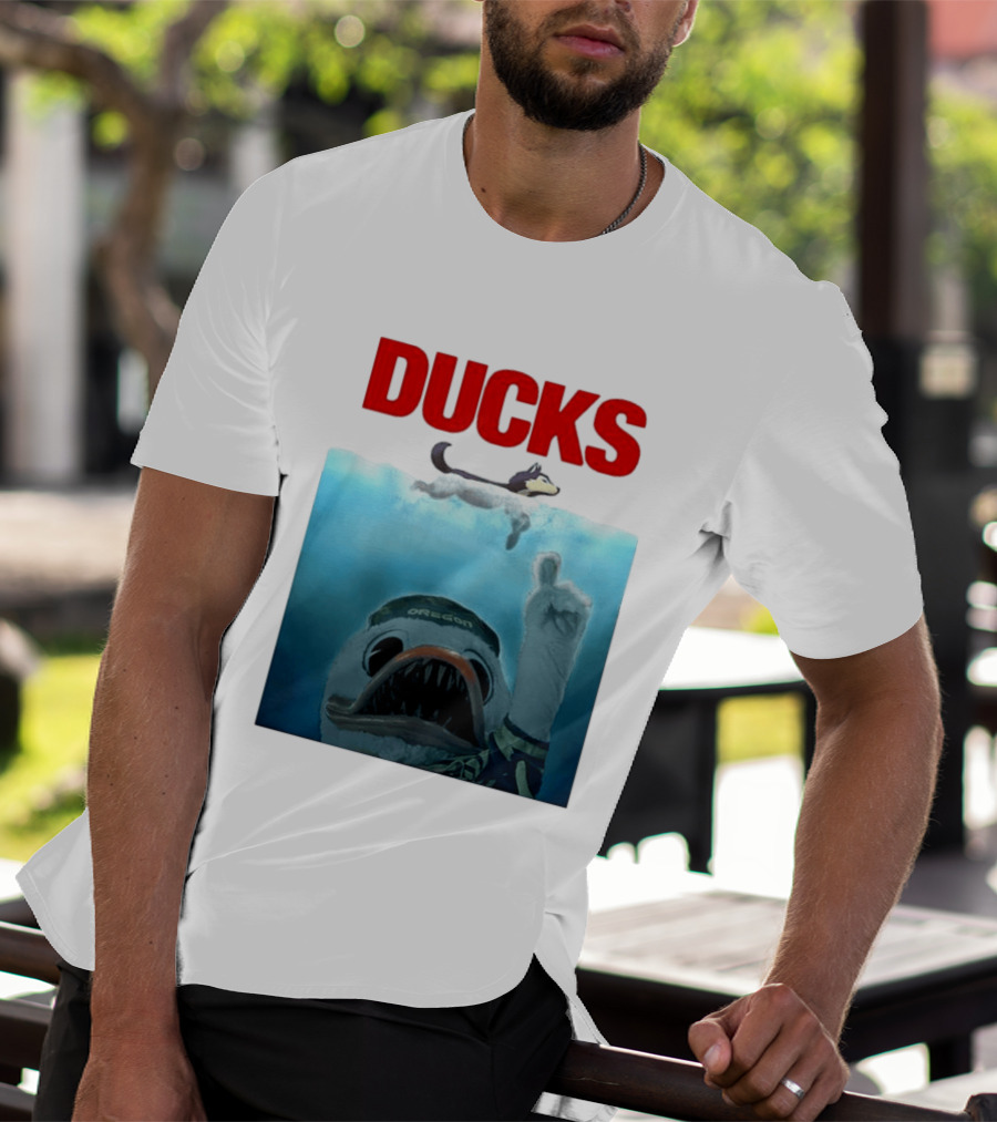 Oregon Ducks Jaws Parody With Washington Huskies Rivalry T-Shirt