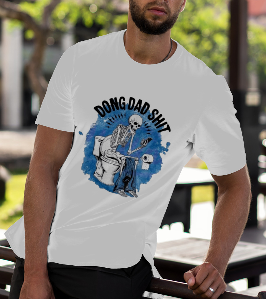 Skeleton Doing Dad Shit On Toilet With Phone And Toilet Paper T-Shirt
