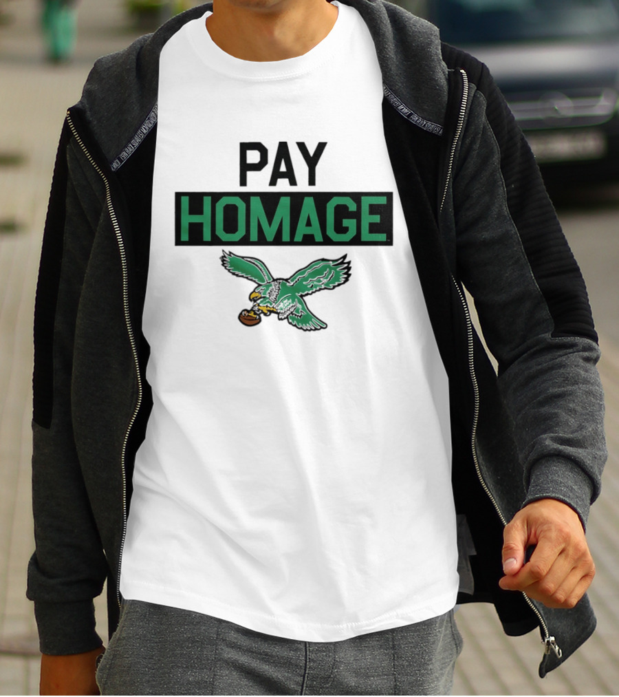 Pay Homage Philadelphia Eagles Football Vintage Eagle Carrying Football T-Shirt