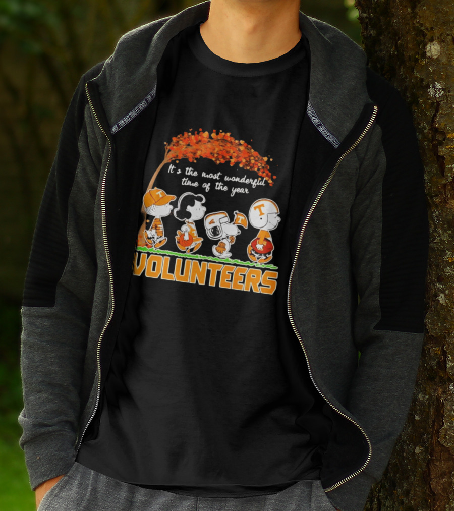 Peanuts Characters Tennessee Volunteers It's The Most Wonderful Time Of The Year T-Shirt