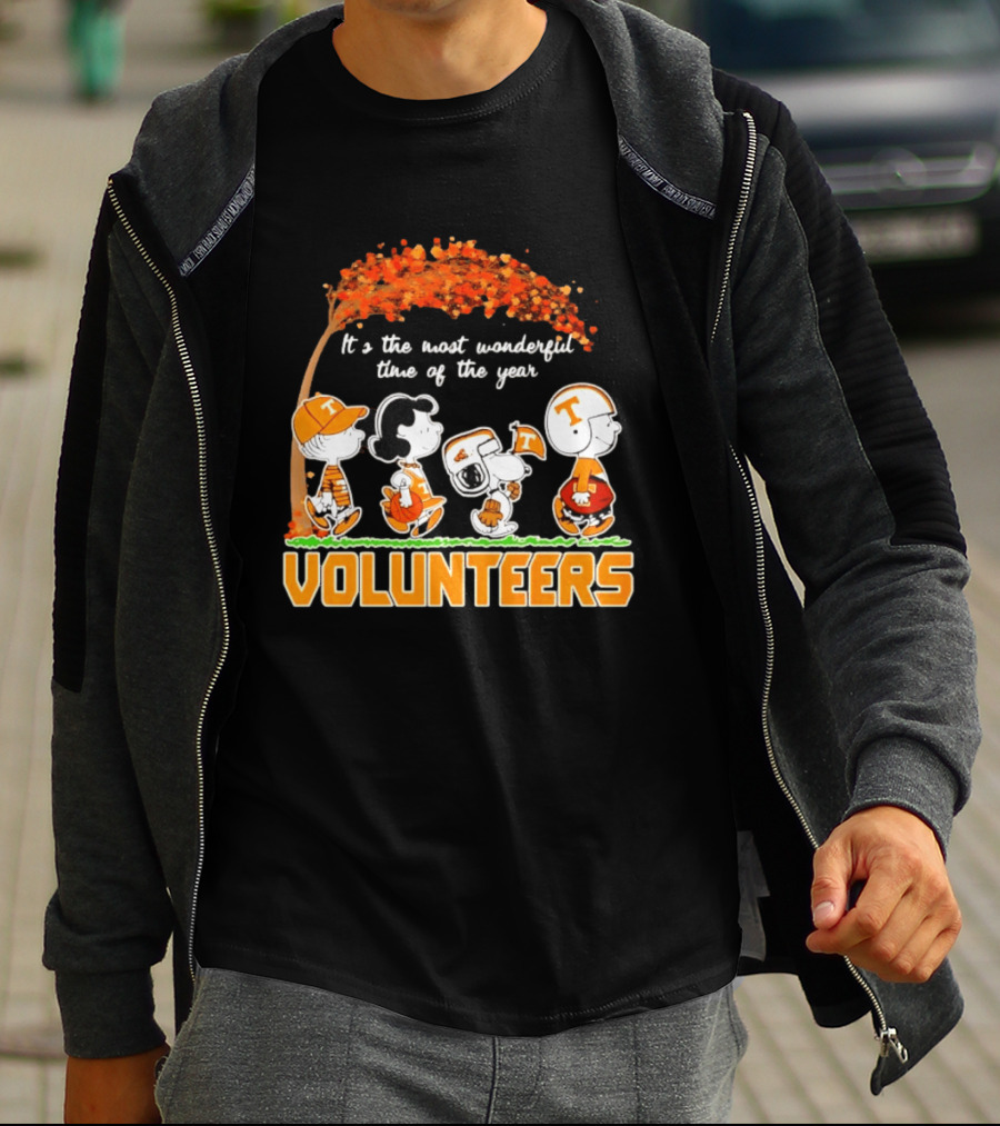 Peanuts Characters Tennessee Volunteers It's The Most Wonderful Time Of The Year T-Shirt