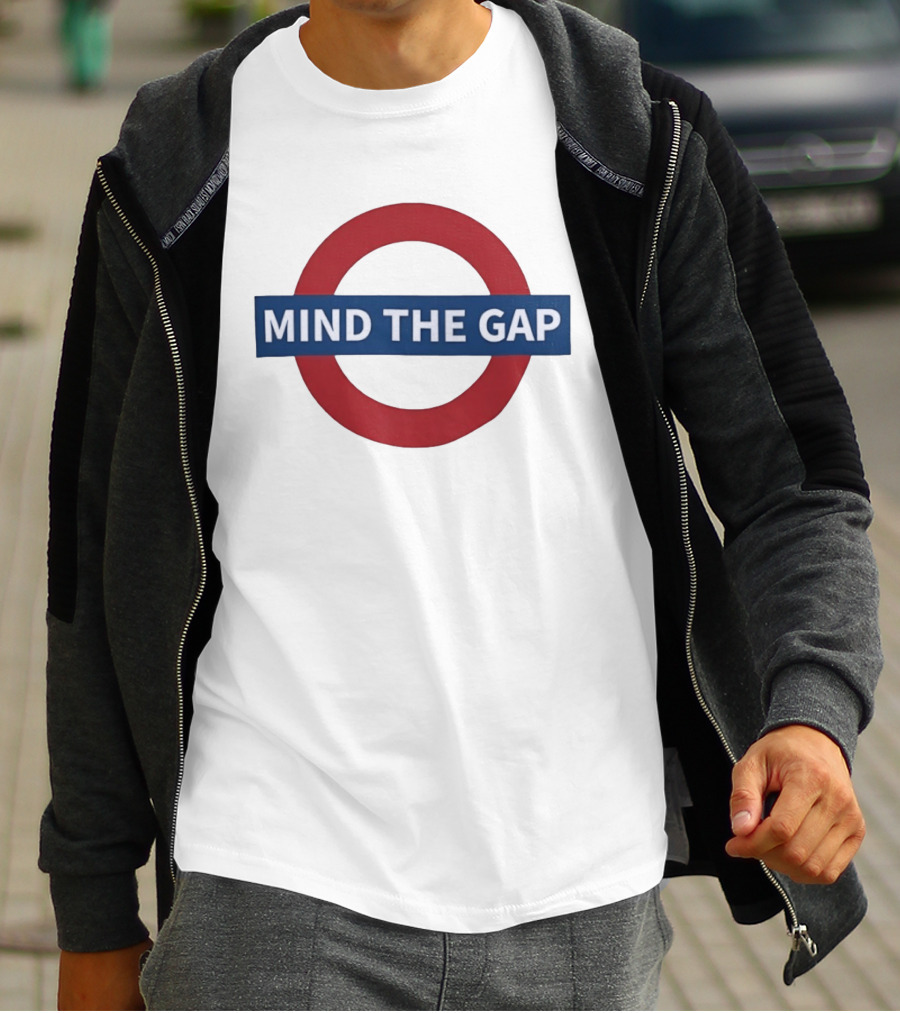 Mind The Gap London Underground Sign Tube Red Circle Blue Bar T-Shirt