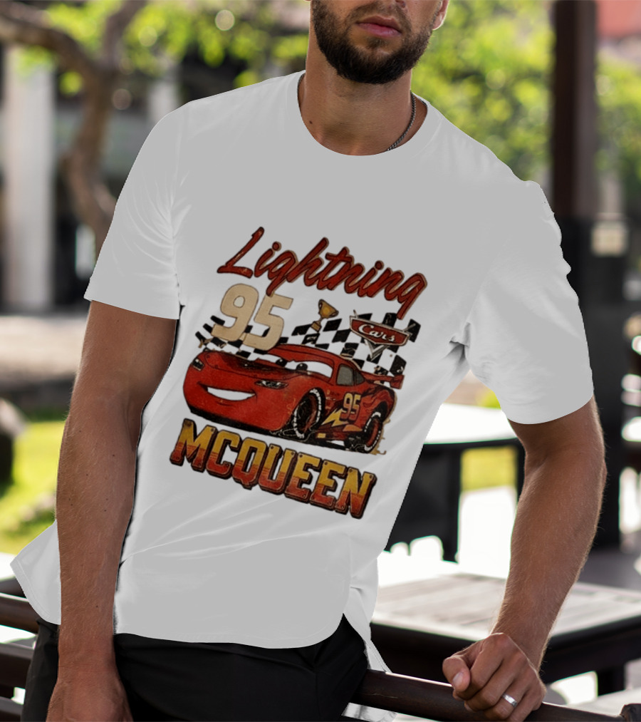 Lightning McQueen 95 Cars Trophy Checkered Flags Disney Pixar T-Shirt