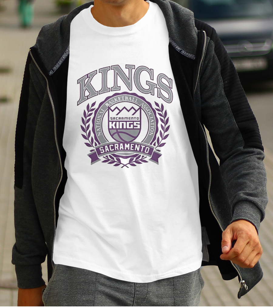 Sacramento Kings NBA Classic Crest Authentic Vintage Team T-Shirt