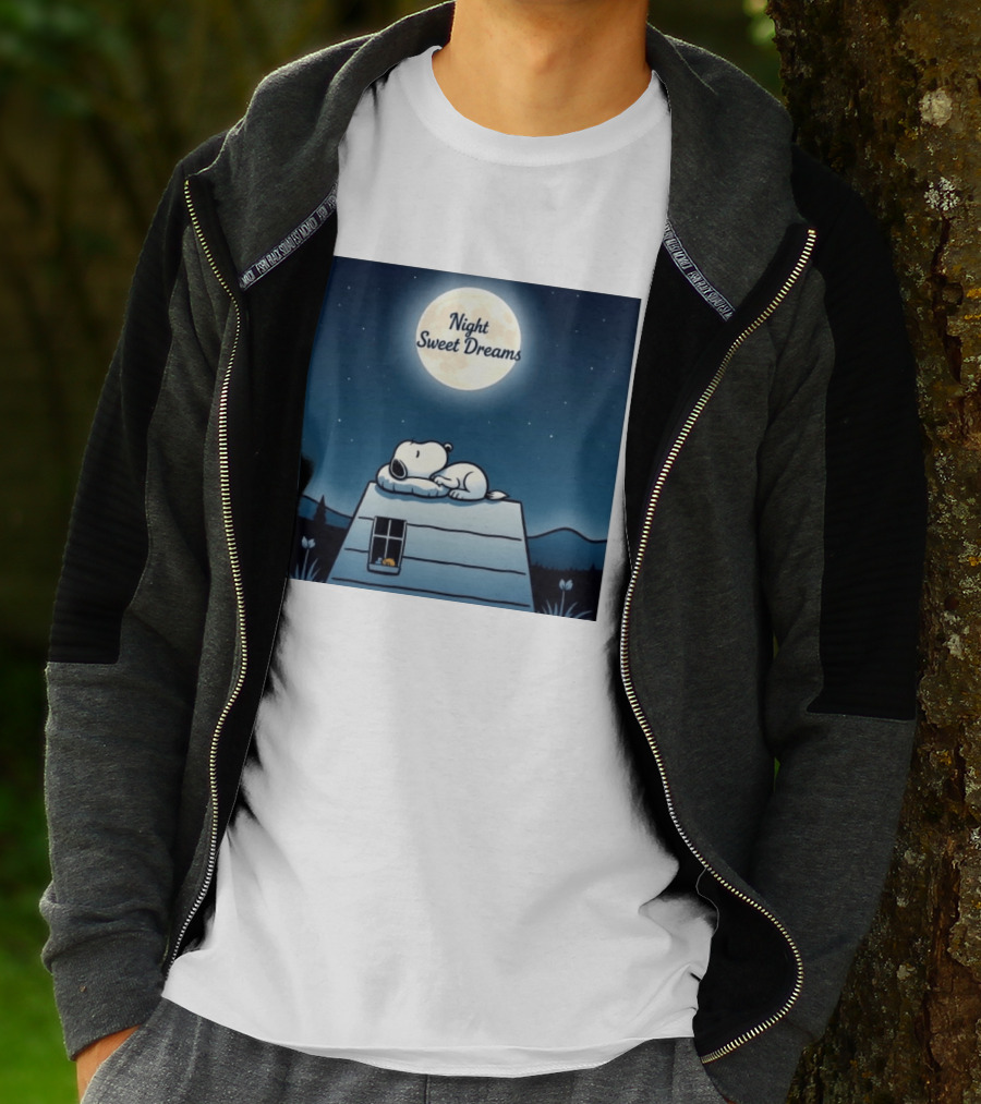 Snoopy Night Sweet Dreams Moonlight Scene Peanuts Sleeping Dog T-Shirt