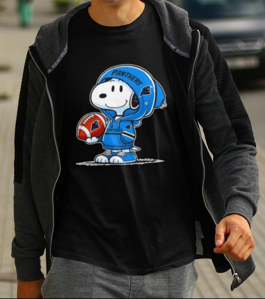 Snoopy Carolina Panthers Fan Holding Football Peanuts T-Shirt
