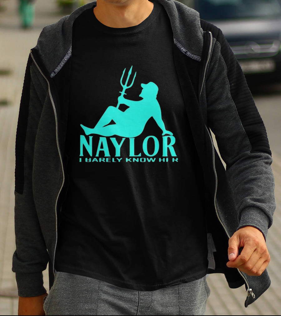 Naylor I Barely Know Her Mariners Trident Pose T-Shirt
