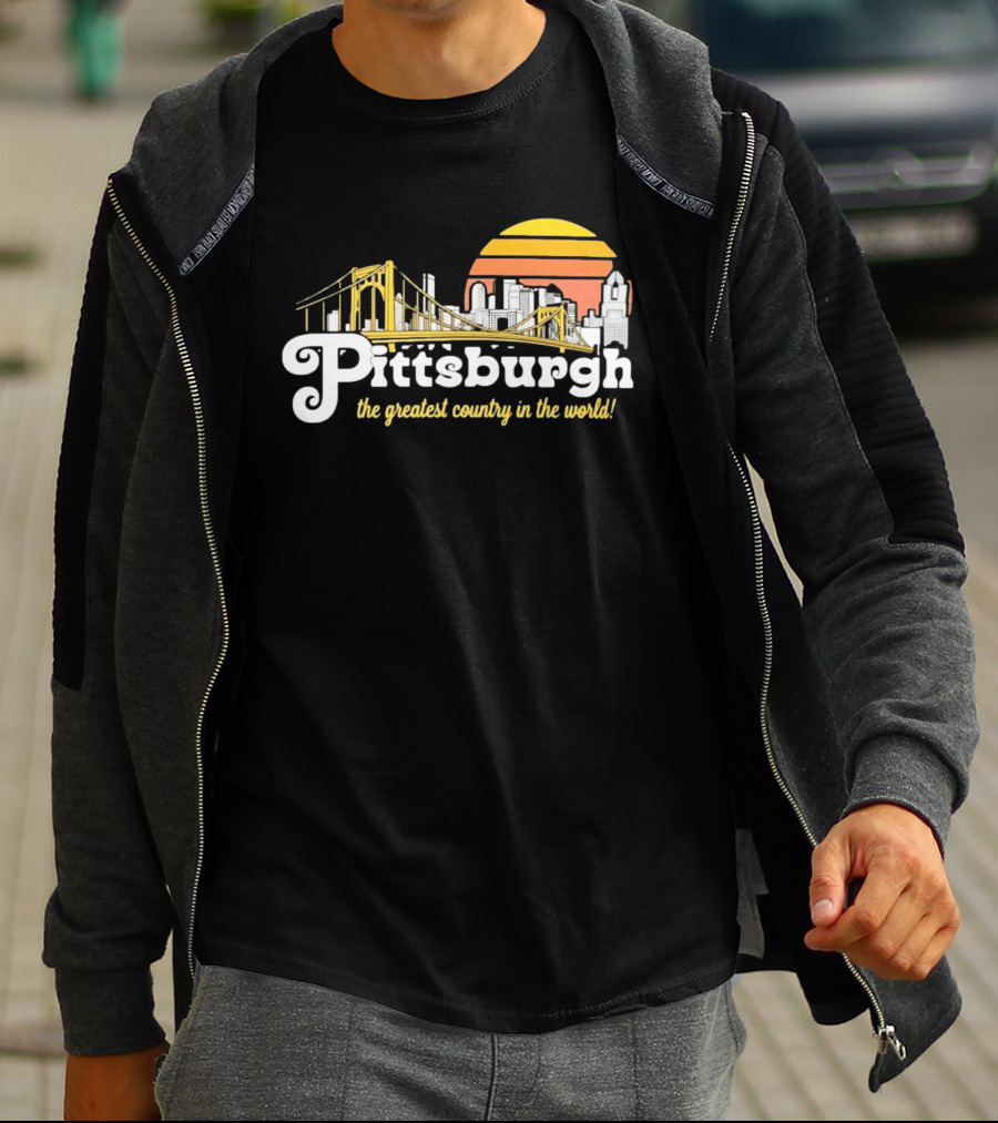 Pittsburgh Skyline With Bridge And Sunset The Greatest Country In The World T-Shirt