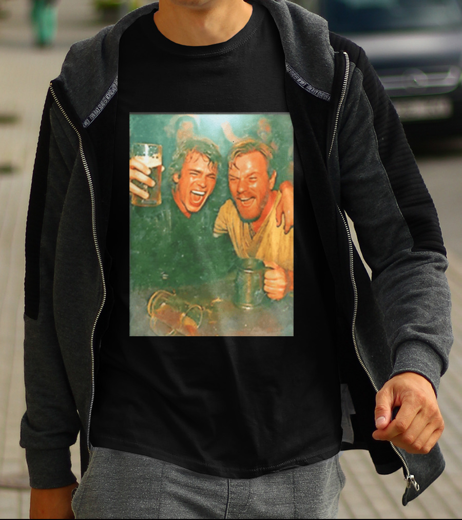 Original Anakin Skywalker And Obi Wan Kenobi Celebrate With Beer Cheers T-Shirt