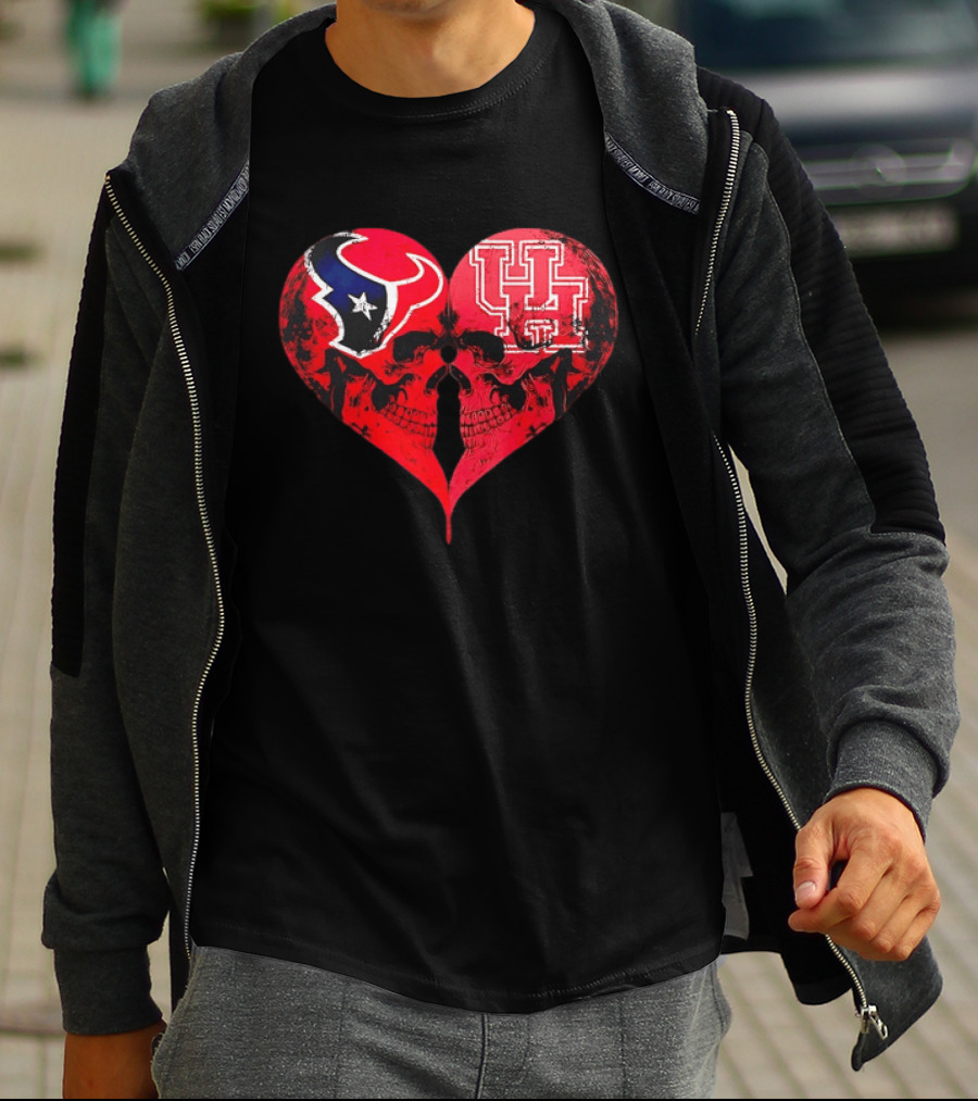 Houston Texans University Of Houston Cougars Heart Shaped Skulls Football Fans T-Shirt