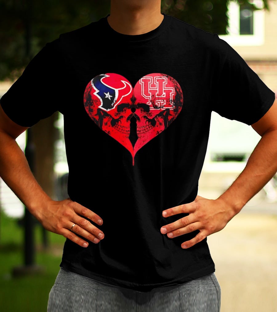 Houston Texans University Of Houston Cougars Heart Shaped Skulls Football Fans T-Shirt