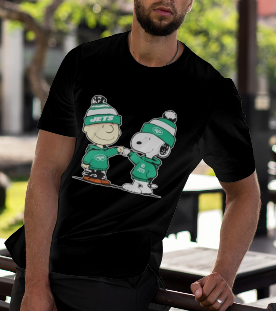 Original Peanuts Charlie Brown Snoopy New York Jets Fist Bump Go Jets Football T-Shirt