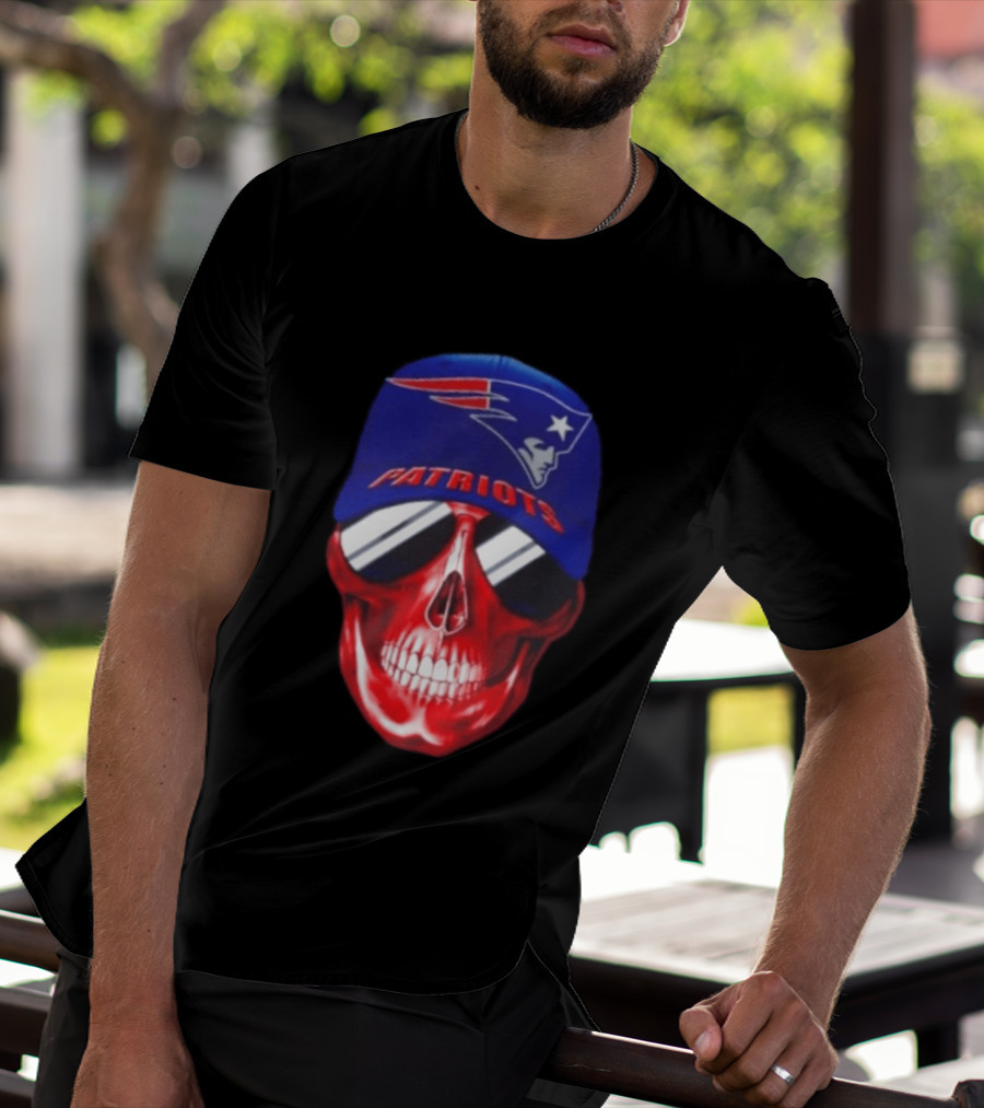New England Patriots Cap Skull Smiling For Fans T-Shirt