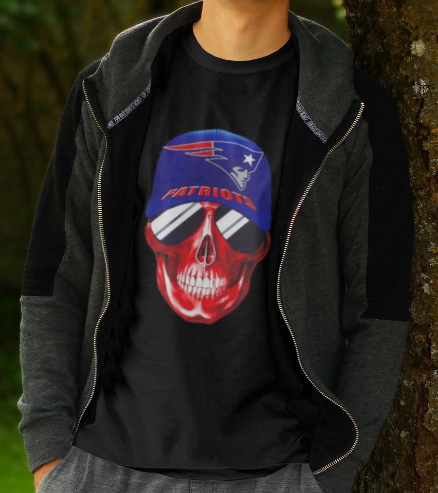 New England Patriots Cap Skull Smiling For Fans T-Shirt