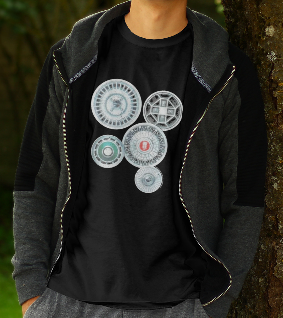 Vintage Ford Hubcaps Collection Classic Car Enthusiast Retro Wheels T-Shirt