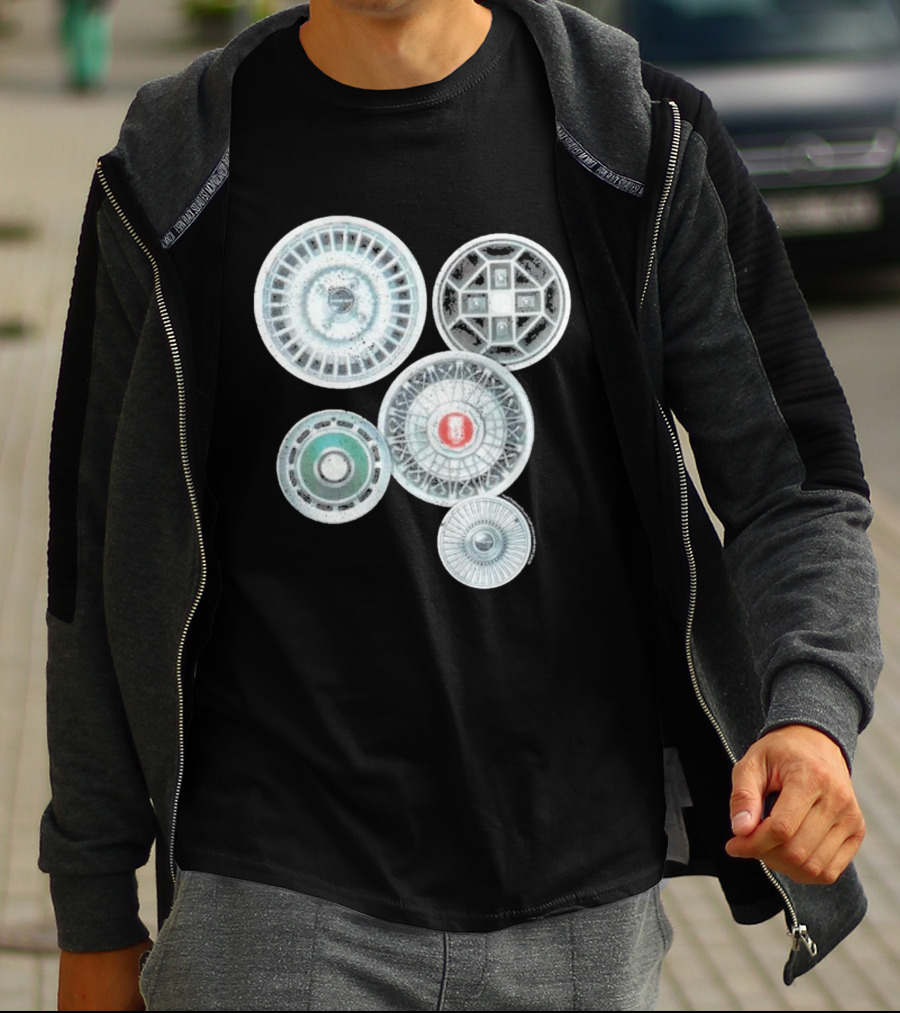 Vintage Ford Hubcaps Collection Classic Car Enthusiast Retro Wheels T-Shirt