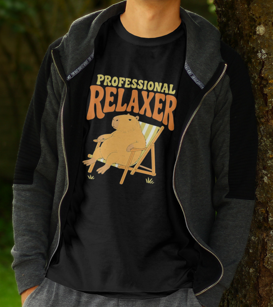 Professional Relaxer Capybara Sitting In Beach Chair T-Shirt