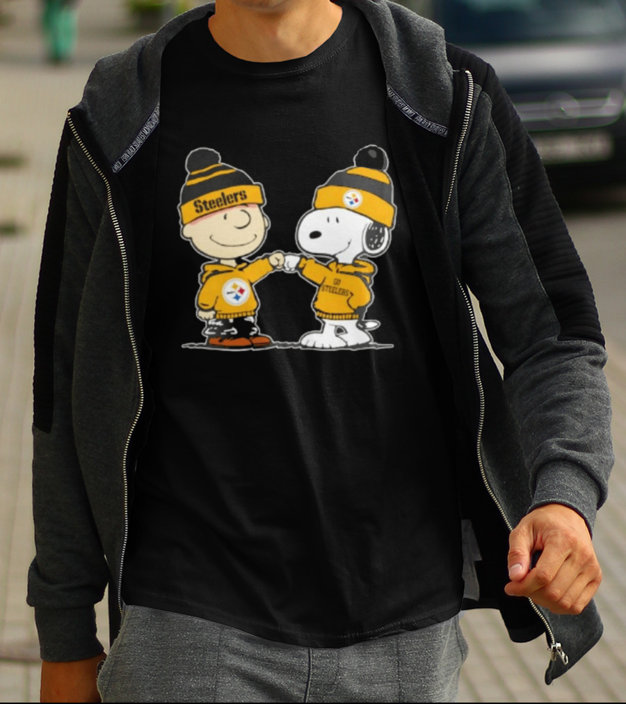 Charlie Brown Snoopy Steelers Best Friends Team Spirit T-Shirt