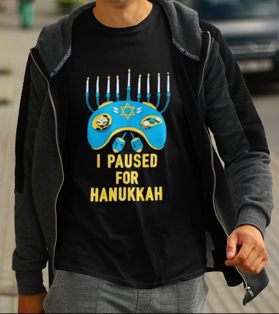 I Paused For Hanukkah Menorah Gaming Controller Star Of David T-Shirt