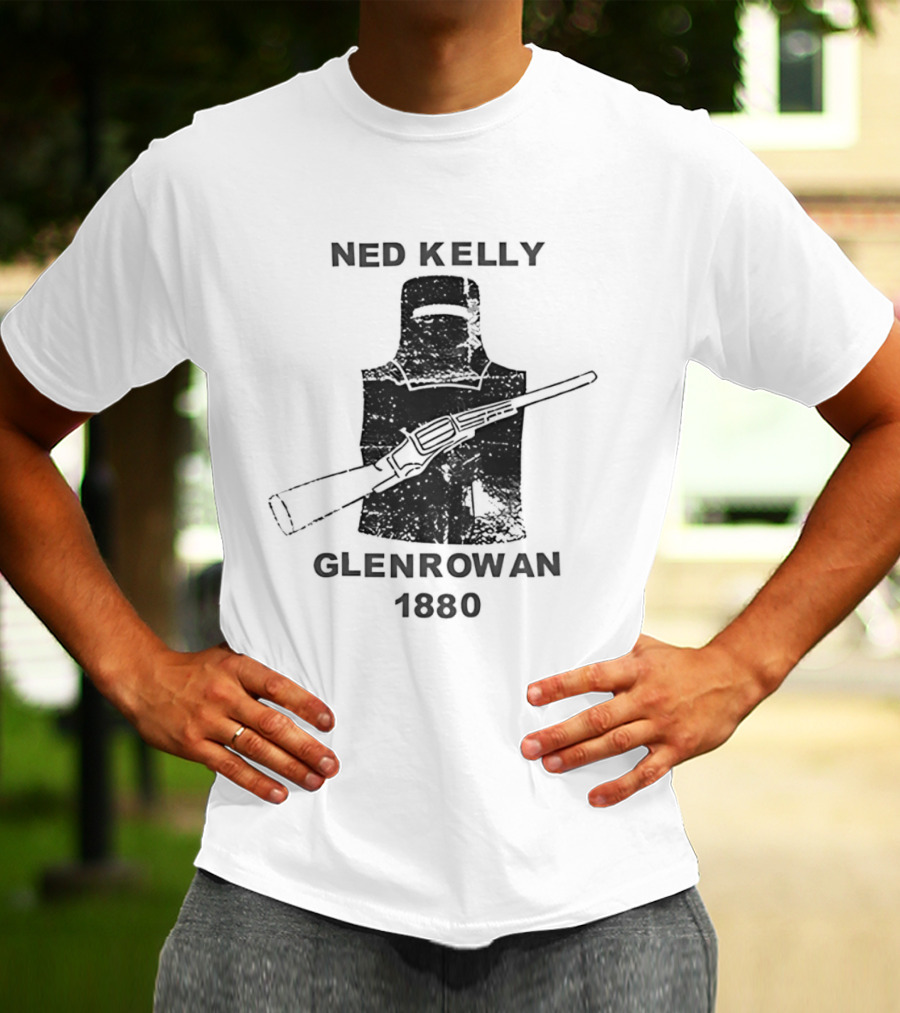 Ned Kelly Glenrowan 1880 Distressed Australian History Iconic Outlaw Image T-Shirt
