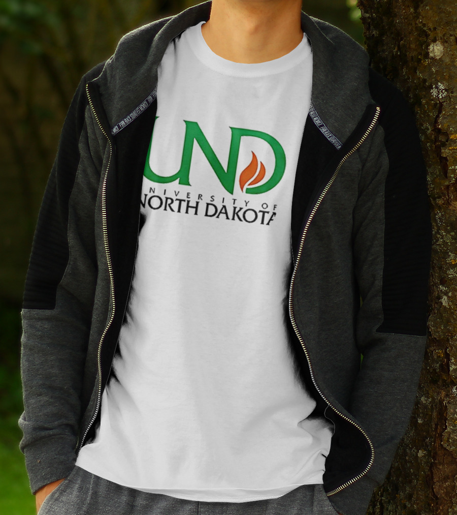 North Dakota Fighting Hawks Patriot USA Flag Charlie Kirk T-Shirt