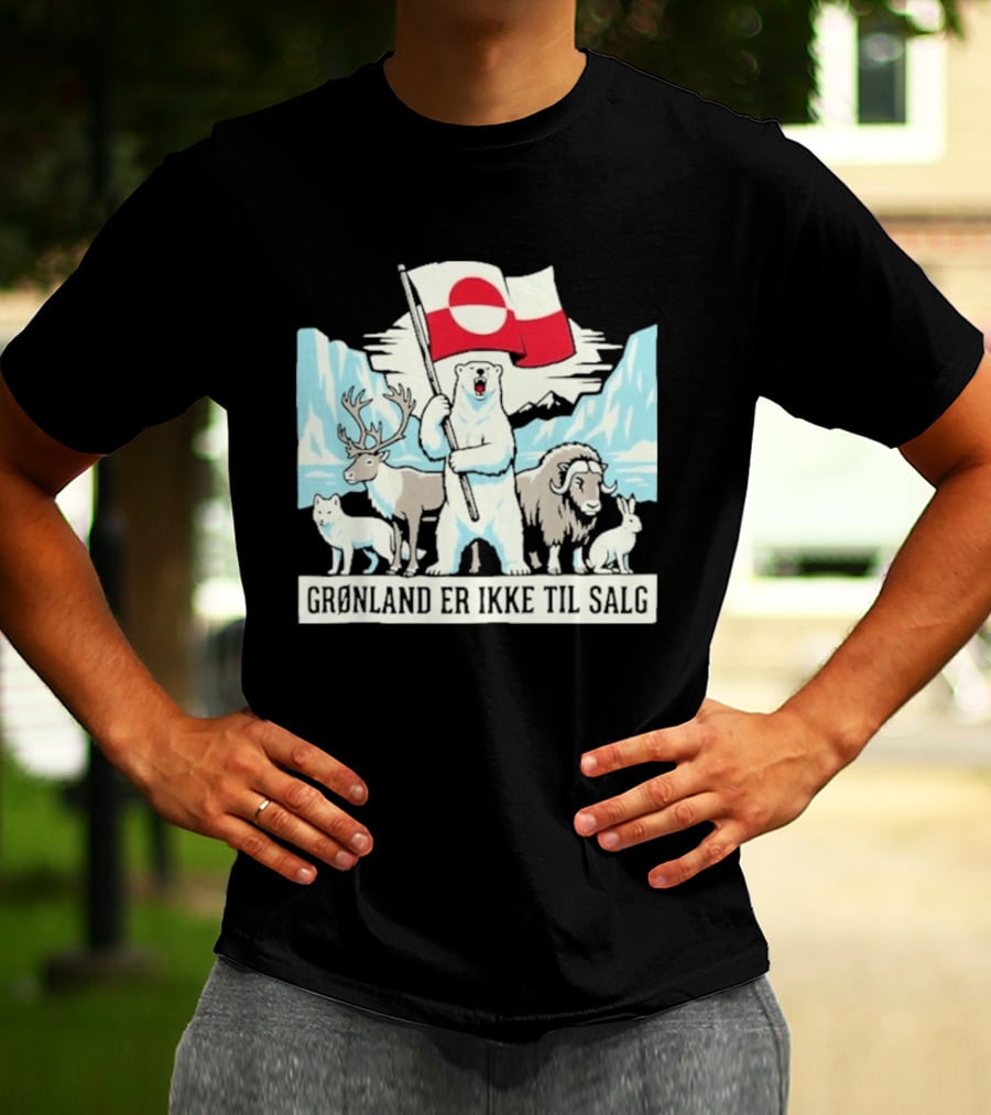Grønland Er Ikke Til Salg Polar Bear Flag Reindeer Musk Ox Arctic Wildlife T-Shirt