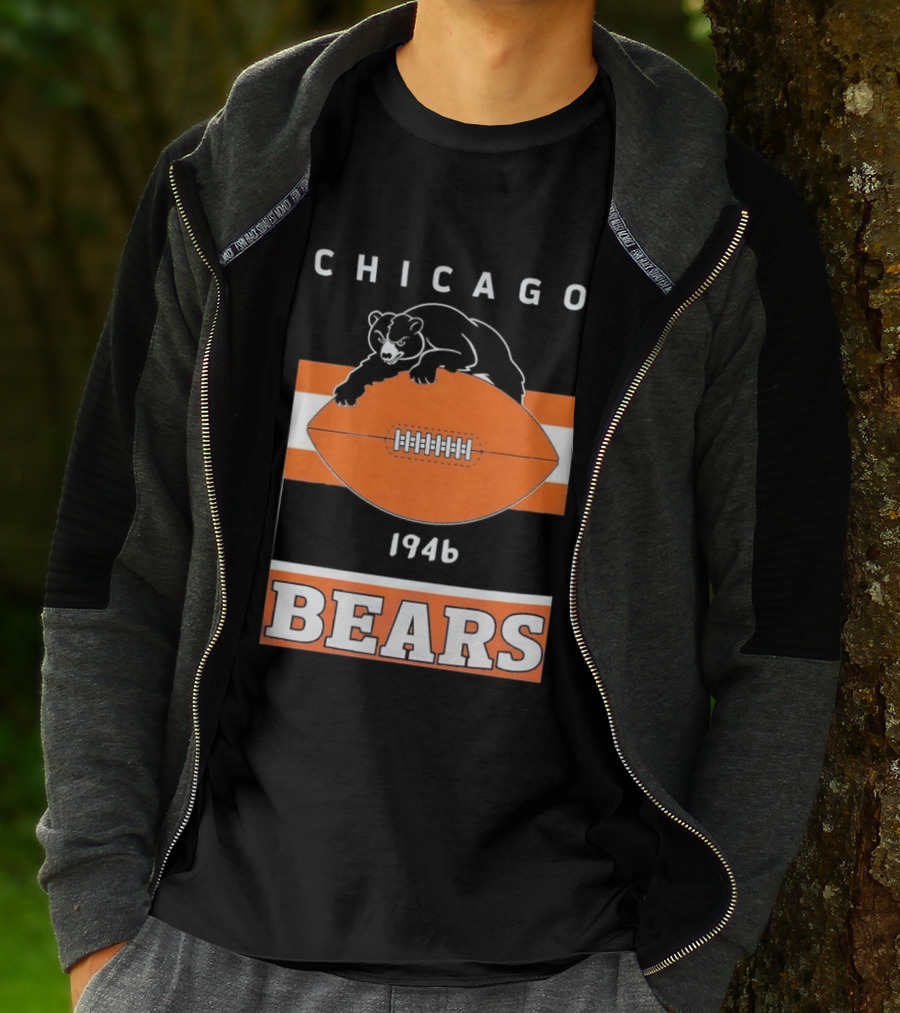 Chicago Bears 1946 Football Vintage Team History T-Shirt
