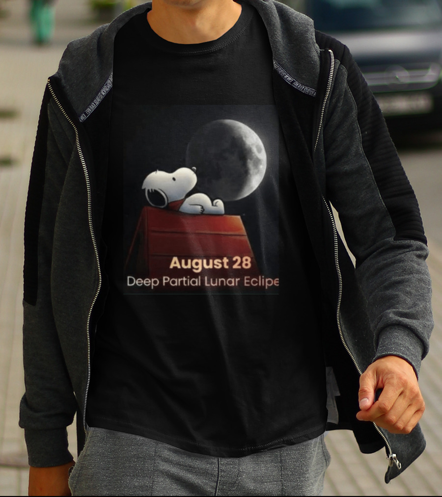 Snoopy August 28 Deep Partial Lunar Eclipse 2026 T-Shirt